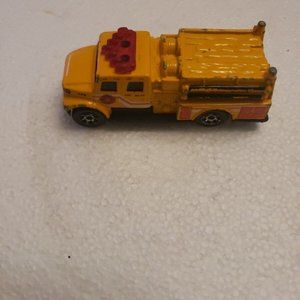 Matchbox International Pumper #59 Emergency Response Collection Yellow 1:64